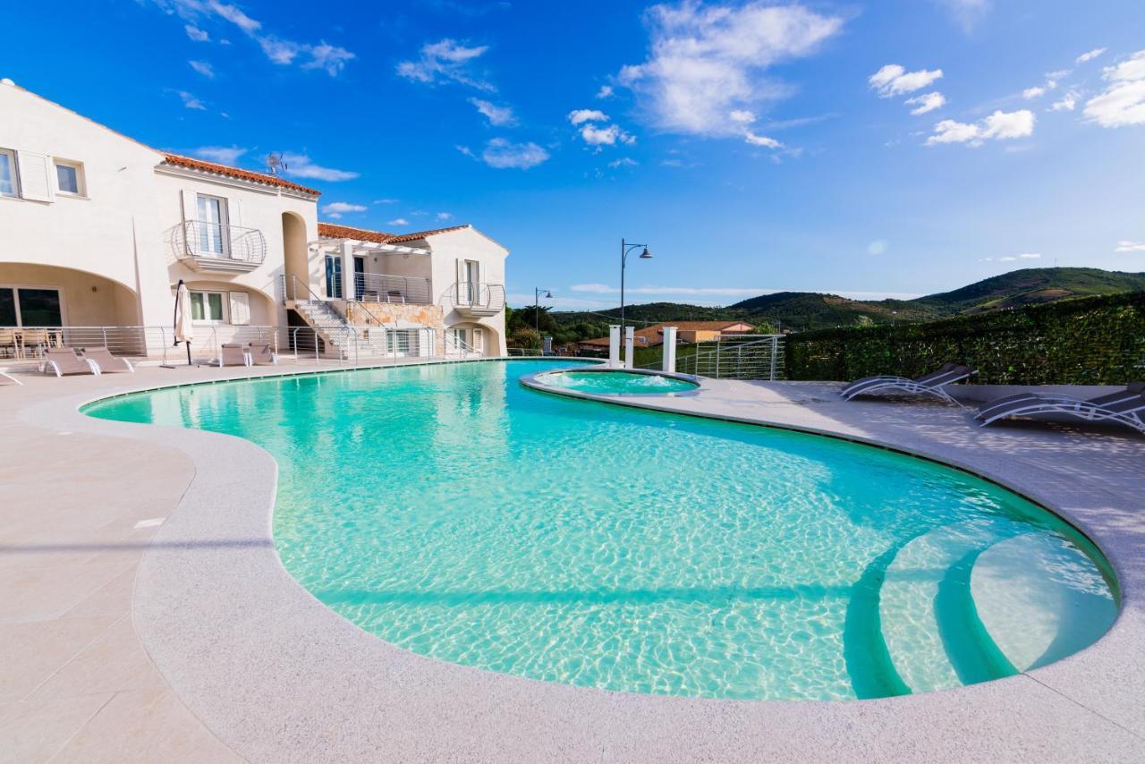 Residence Sardegnasummer Li Mori Budoni Exteriör bild